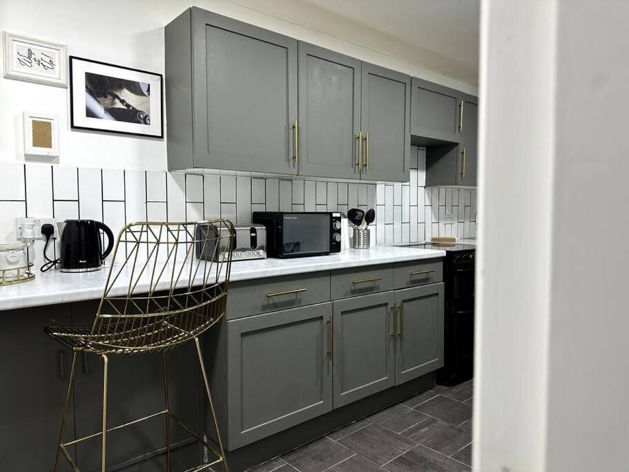 Luxury 3 Bed In Appartement *