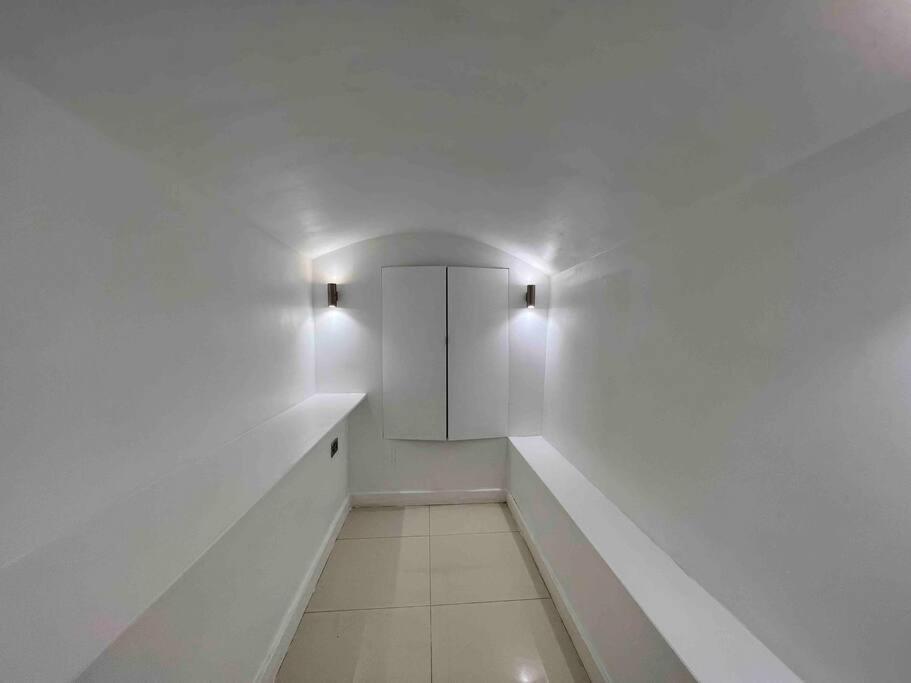 Stylish Maida Vale Modern Apartamento