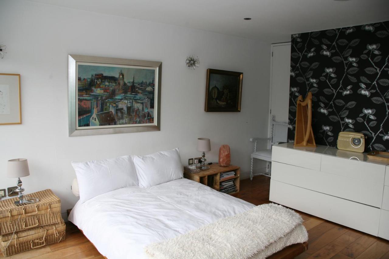 Studio For 3 With A Private Balcony In A Cubic House With Outside Pool