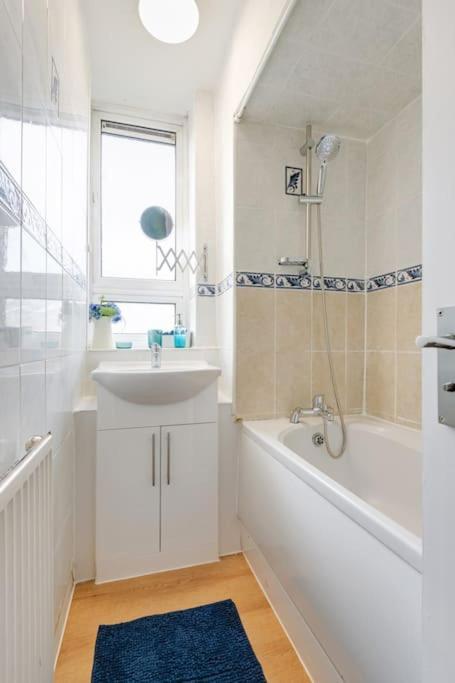 Lovely 3bed Split Level Flat With Outside Space Apartamento Londres