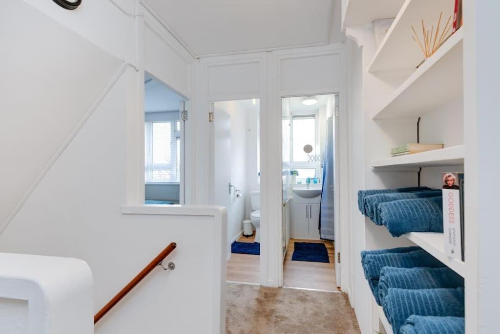 Lovely 3bed Split Level Flat With Outside Space Apartamento *