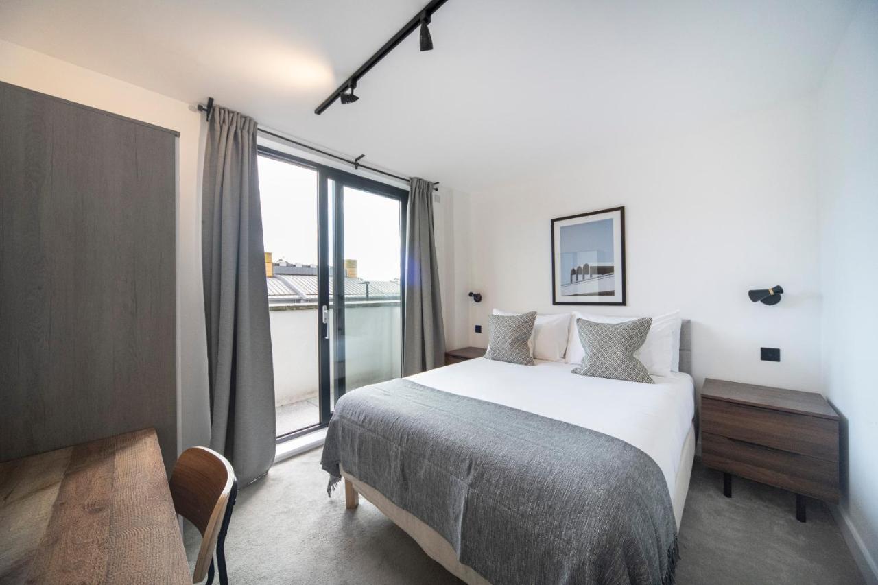 Apartment Bright & Quiet - Spacious Apt With Balcony & Lift *