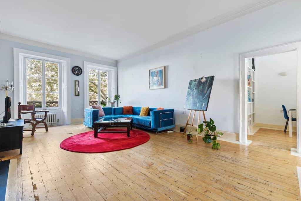 Germaine Greer's Legacy Flat In Hyde Park, Apartamento *