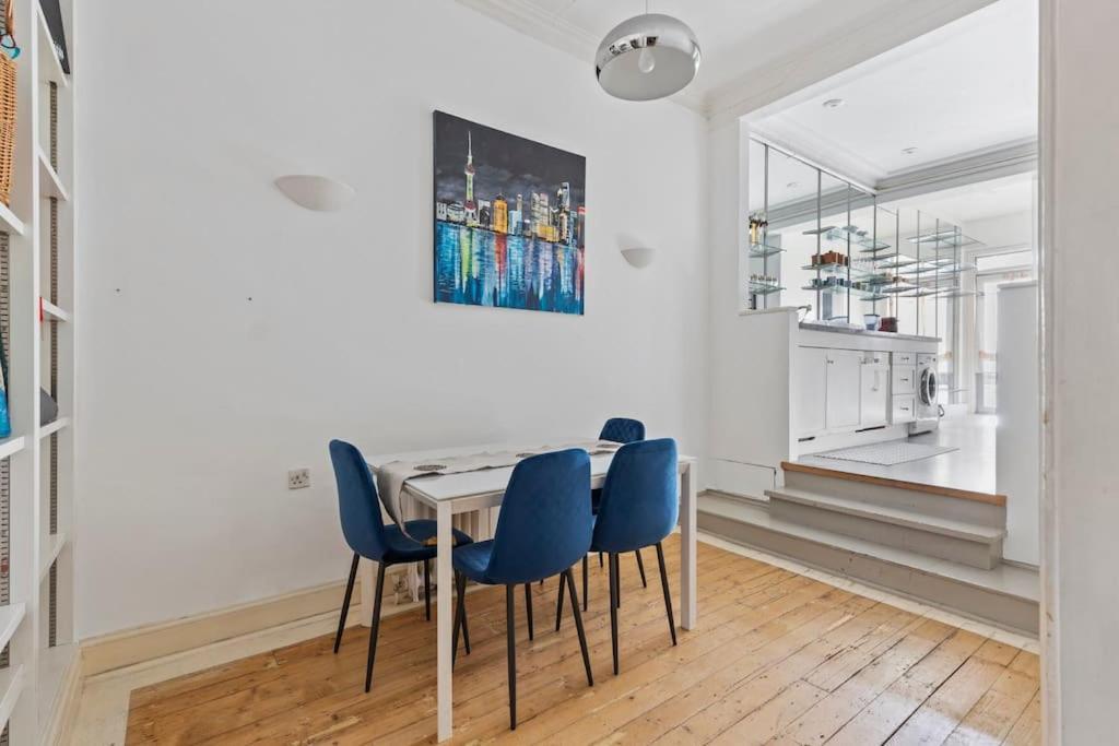 Apartamento Germaine Greer's Legacy Flat In Hyde Park, Londres
