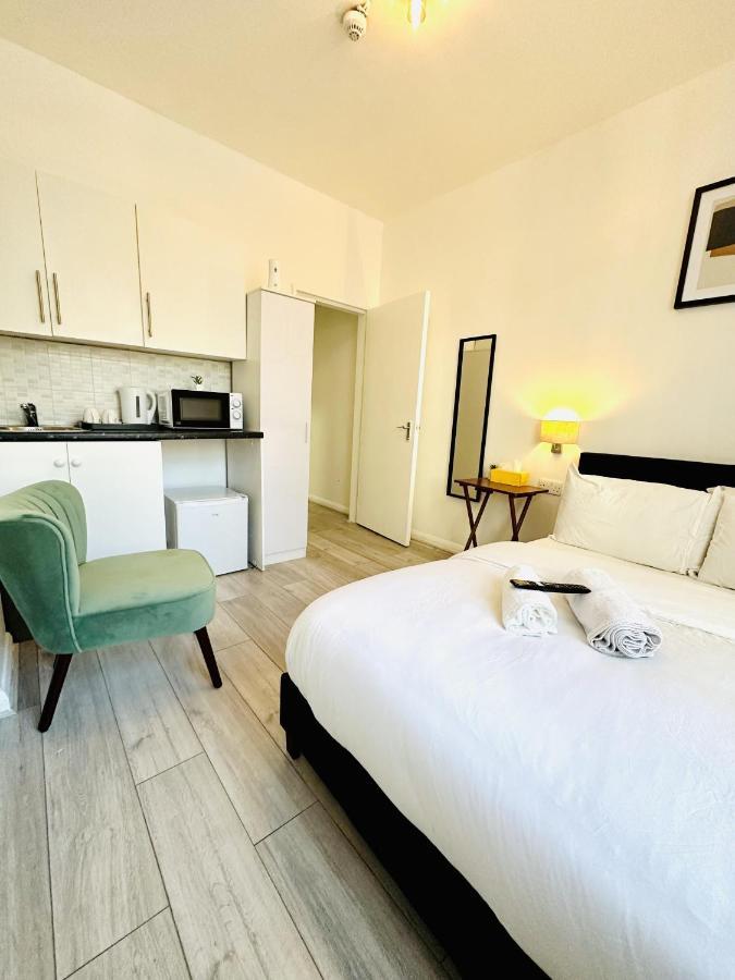 Immaculate 1-bed In * Londres