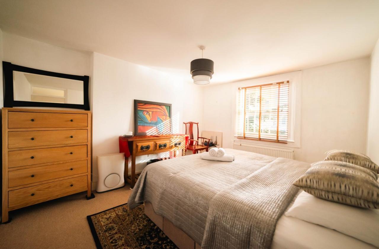 Stylish 2 Bedroom Flat In Camden Town Londres
