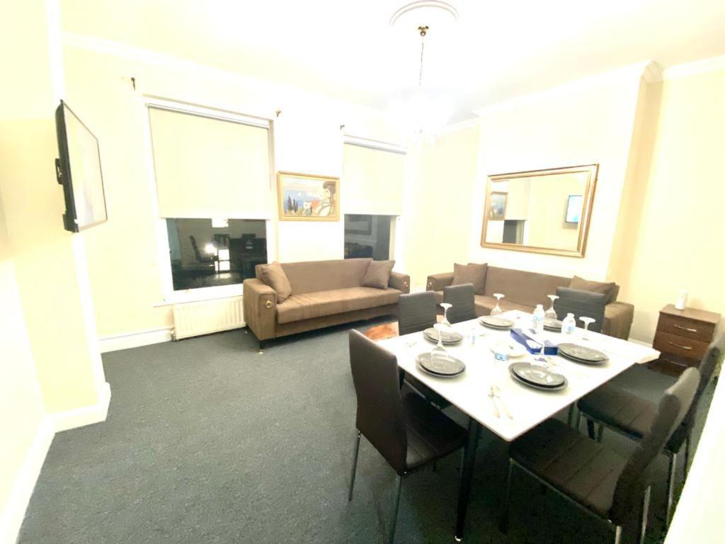 Beautiful House In Apartamento Londres