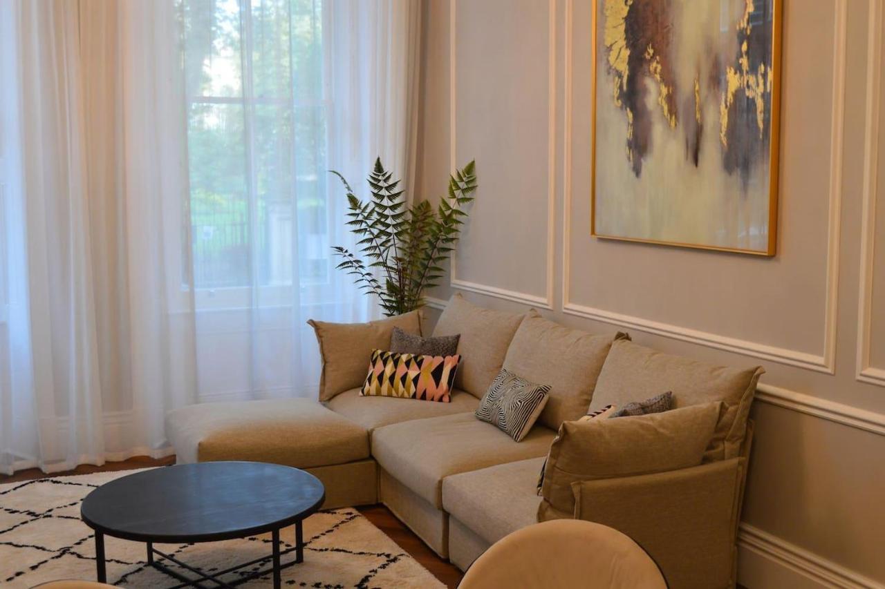 Stunning 2 Bedroom In London's Chelsea *
