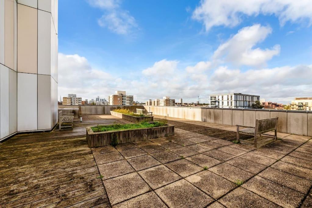 Amazing 2 Bed 2 Bath Flat In Canary Wharf Apartamento