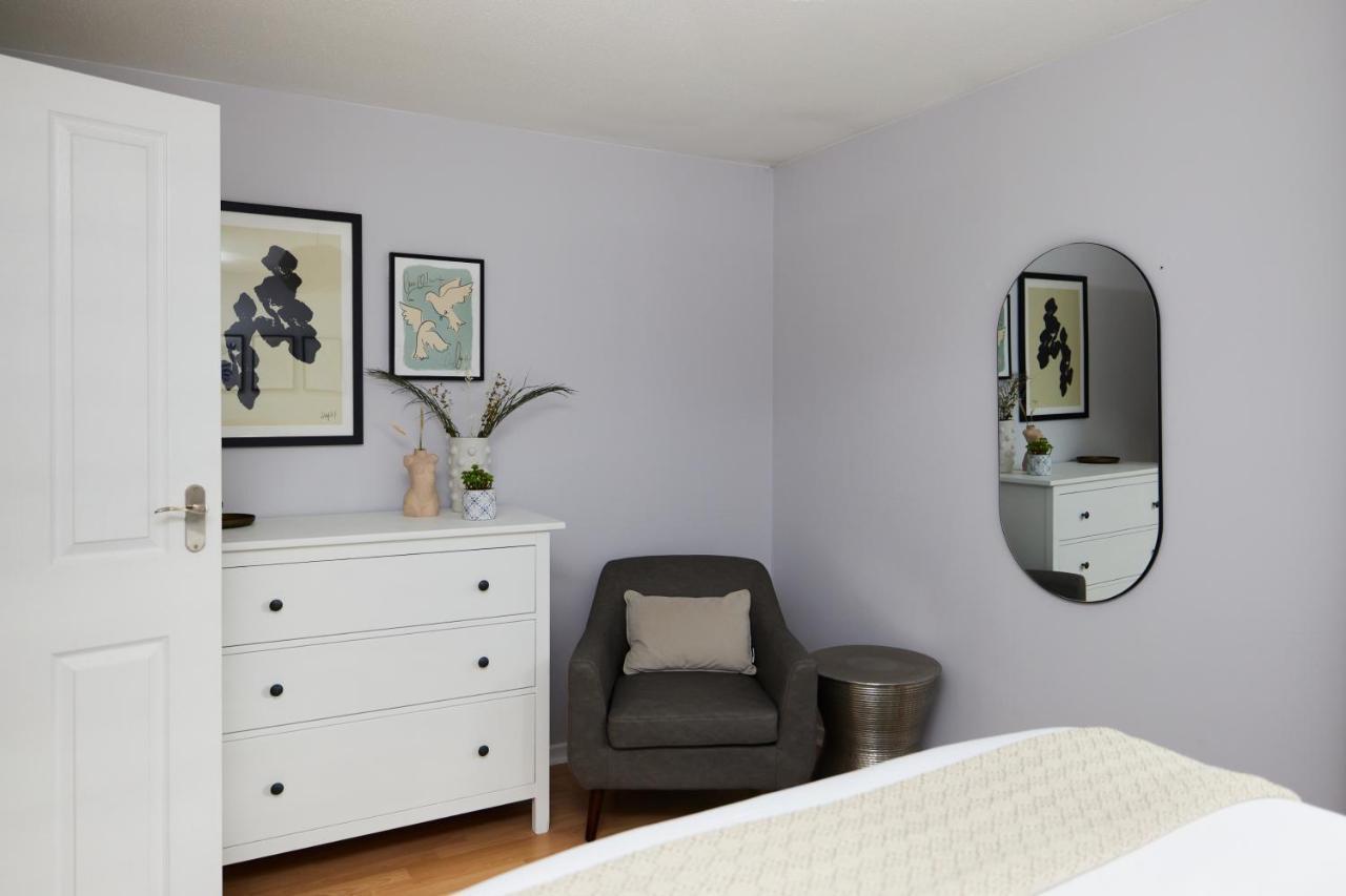 The Chiswick Escape - Lovely 2bdr House With Garden Londres