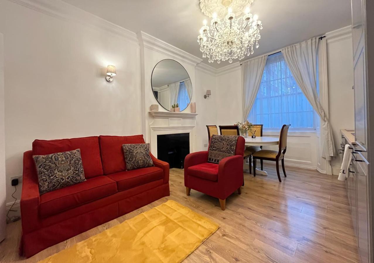 Hyde Park - One Bedroom * London