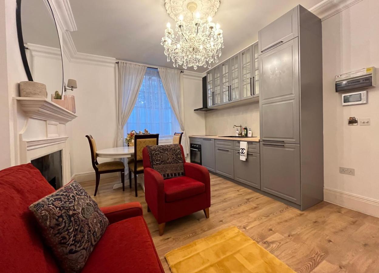 Hyde Park - One Bedroom