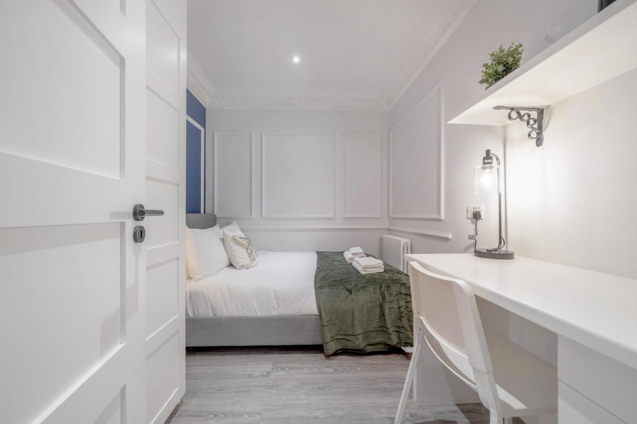 Appartement Hyde Park 2bedrooms 1bath *
