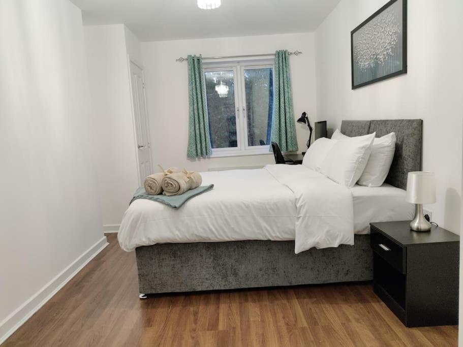 Elegant, Spacious 2bed In Crystal Palace, Londen