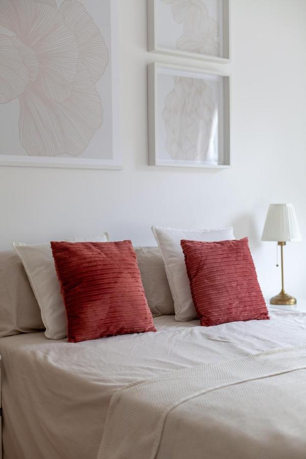 Hébergement de vacances Arte - 3-bedroom Bright House London, Haggerston, Garden, Parking, 8 Min Walk To Haggerston Station, Weekly Or Monthly Stays, Serviced - 7 Guests Londres