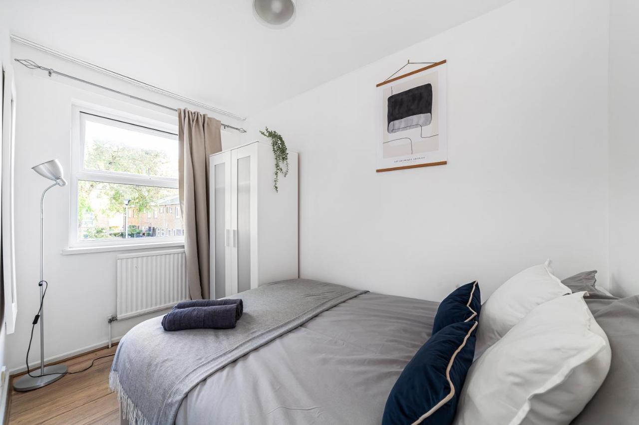 Arte - 3-bedroom Bright House London, Haggerston, Garden, Parking, 8 Min Walk To Haggerston Station, Weekly Or Monthly Stays, Serviced - 7 Guests * Londres