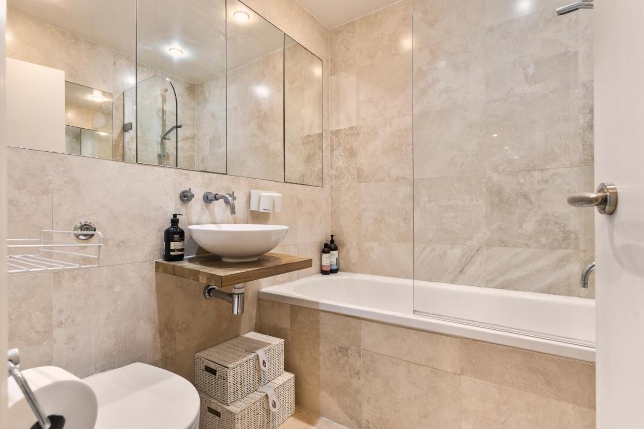 Hyde Park Luxury Two-bedroom With Patio Apartamento