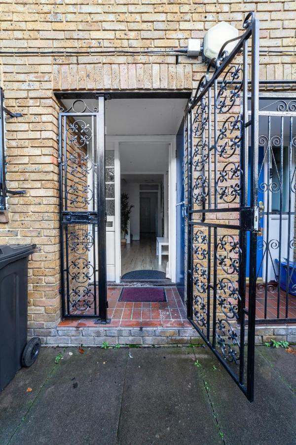 Arte Stays: Bright 3-bedroom House With Garden In Haggerston London