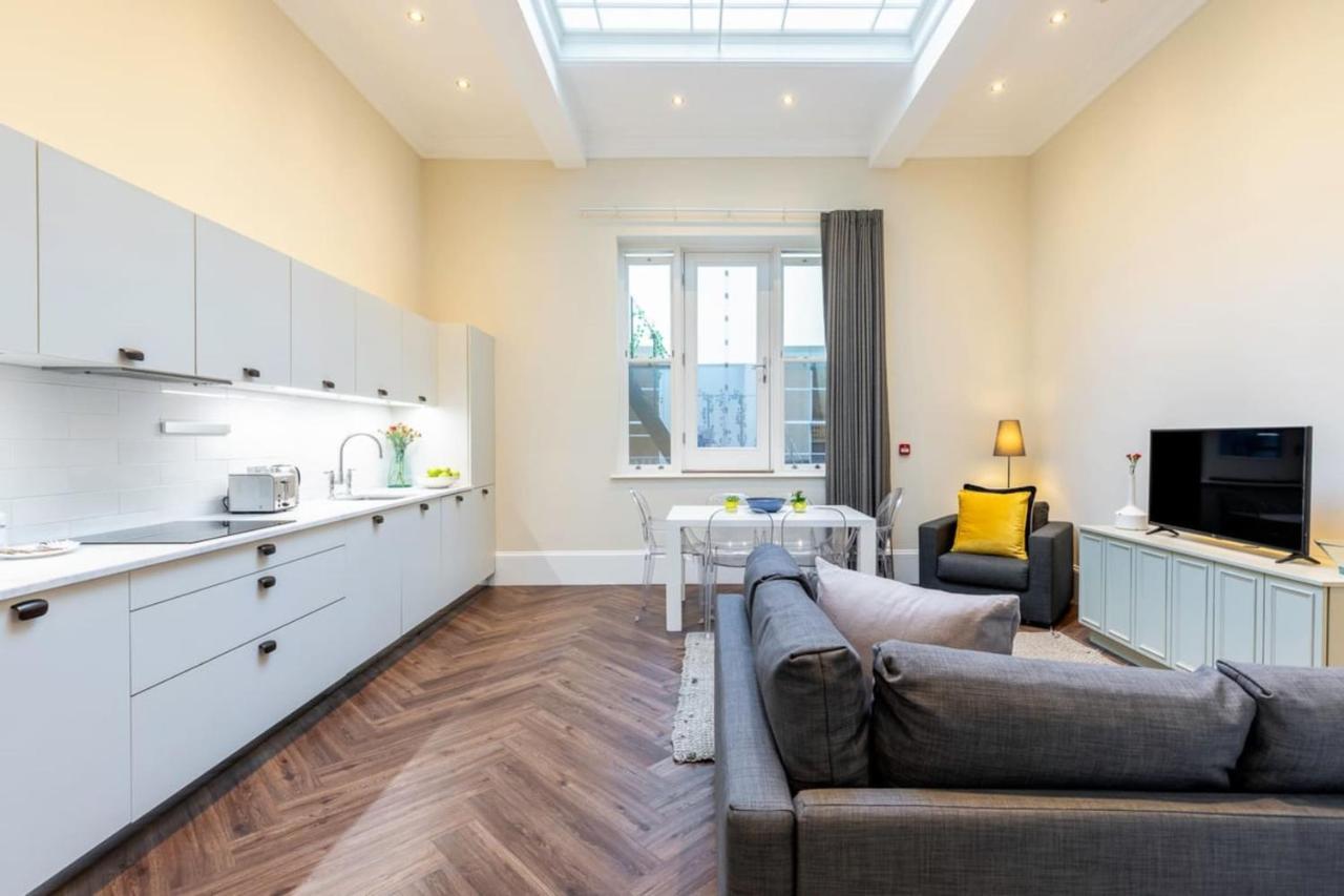 Appartement 2-br For 6 In Covent Garden With Ac Londen