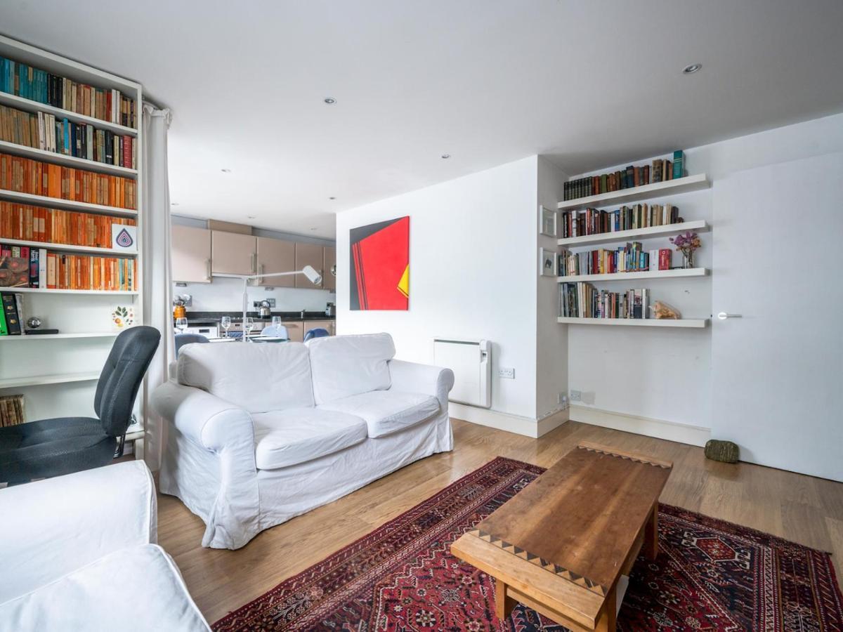 Cosy And Spacious Flat Near Bridge * Londen