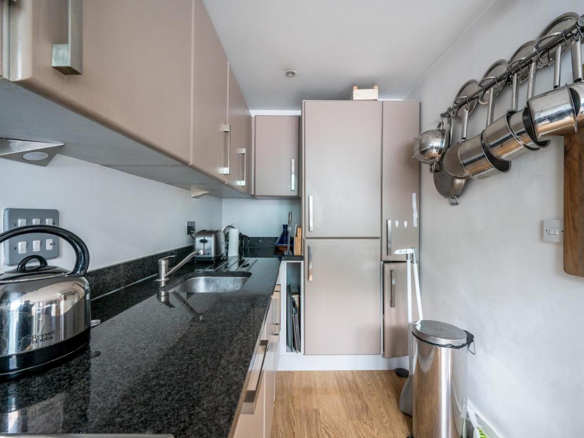 Appartement Cosy And Spacious Flat Near Bridge