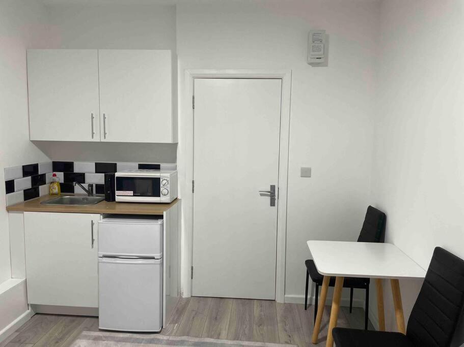 Apartamento Flat Private Shower Wc And Kitchenette *