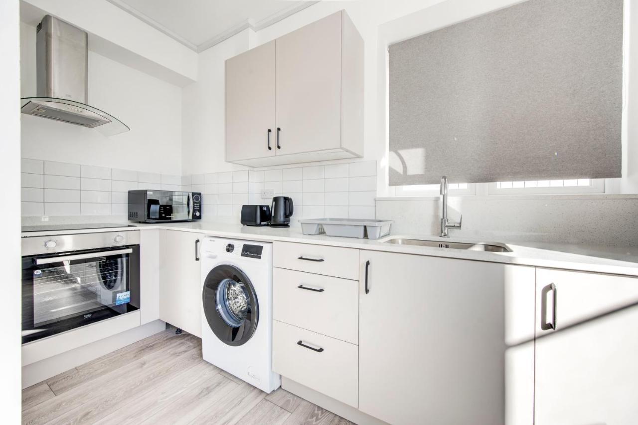 2 Bedroom With Large And Wi-fi Apartment *