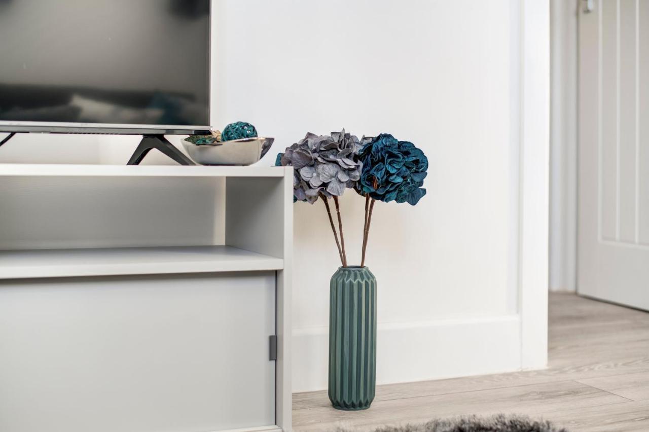 2 Bedroom With Large And Wi-fi Londres