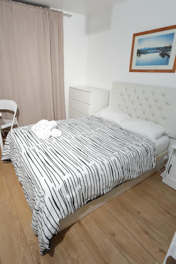 Self Contained 2 Bedroom Flat In Southwark