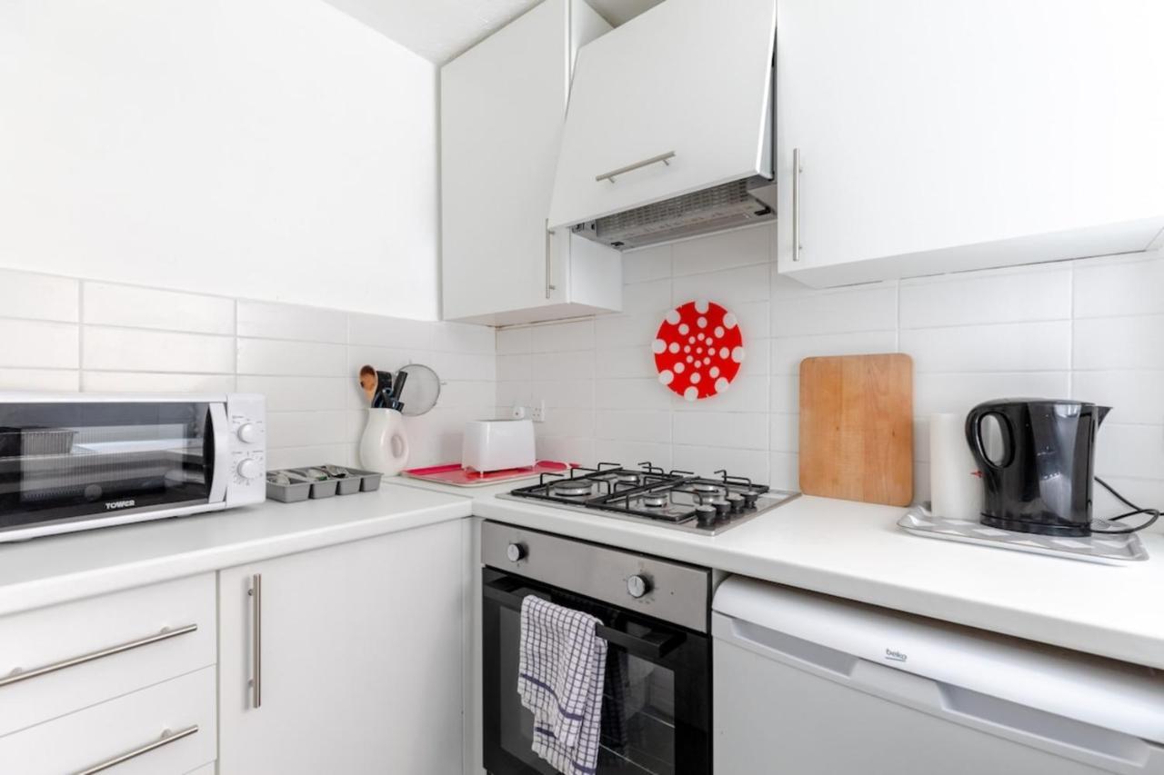 Cosy 1bedroom Flat - 2 Min Walk To Kensington Gardens! Appartement Londres
