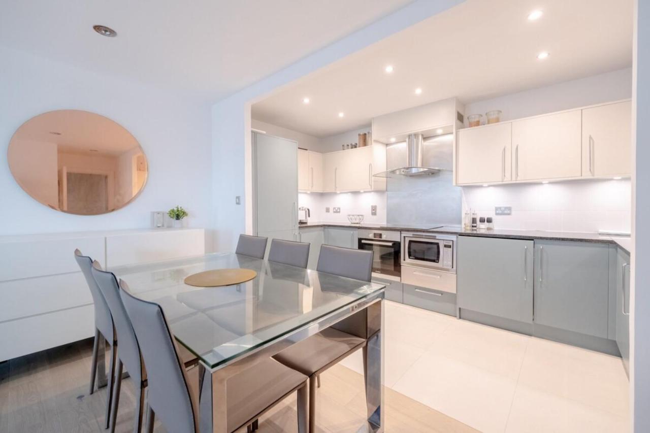 2bd Flat W River View Balcony - Vauxhall! Appartement
