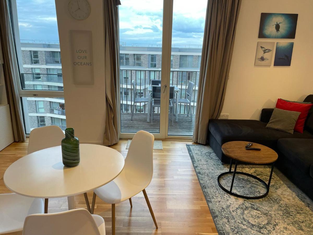 Luxury En-suite Olympic Village In Shared *