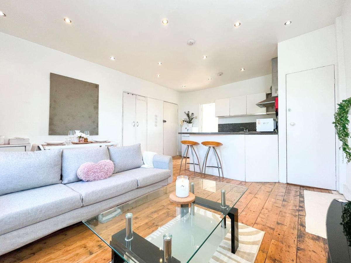Stylish Flat Near Westfield & O2 Shepherd's Bush