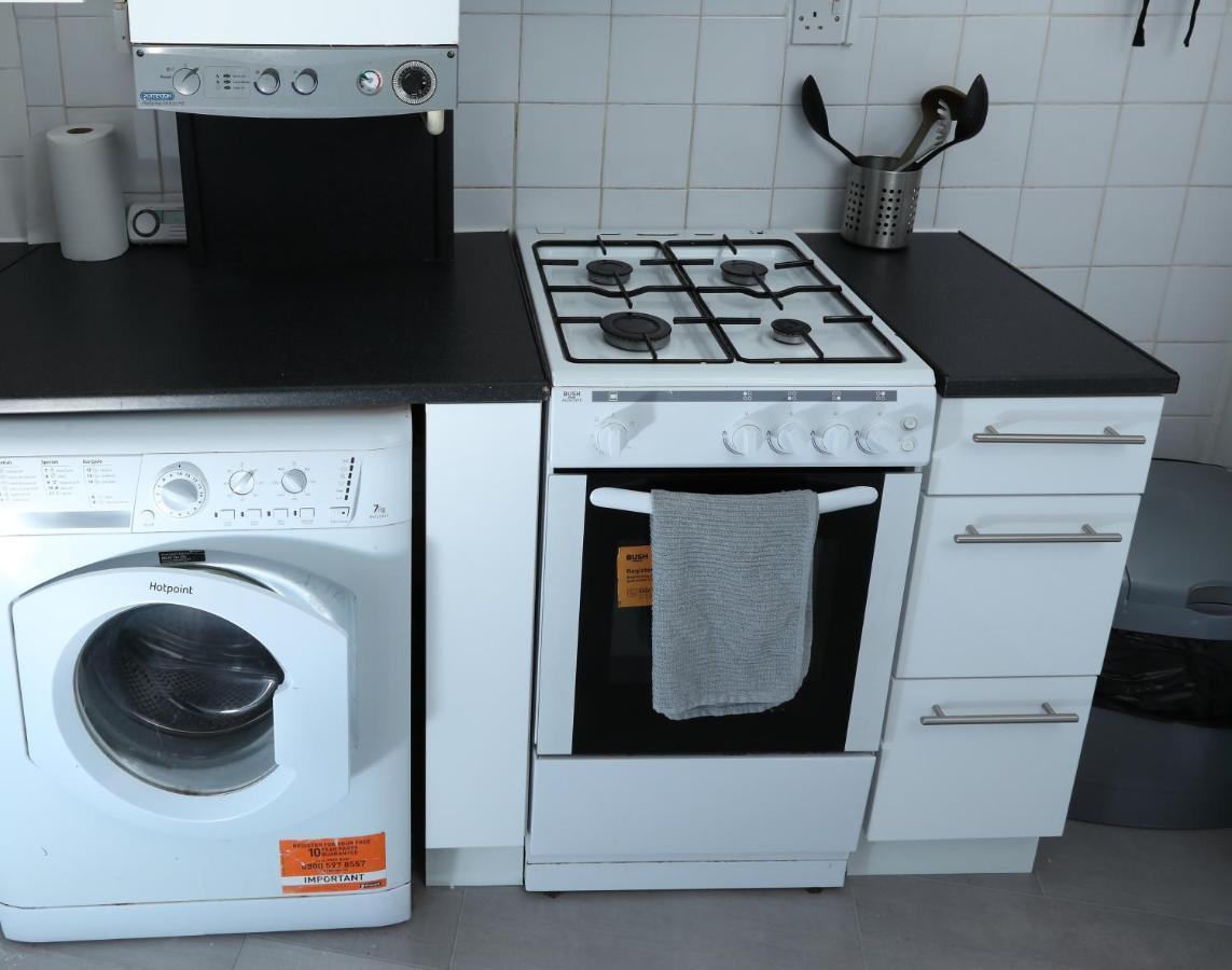 Apartamento Self Contained 2 Bedroom Flat In Southwark Londres