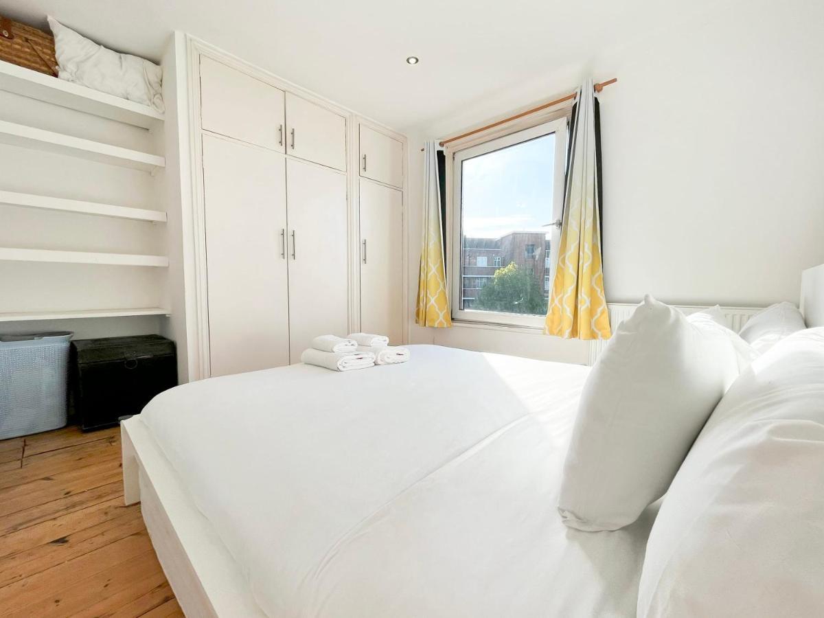 Stylish Flat Near Westfield & O2 Shepherd's Bush Londres