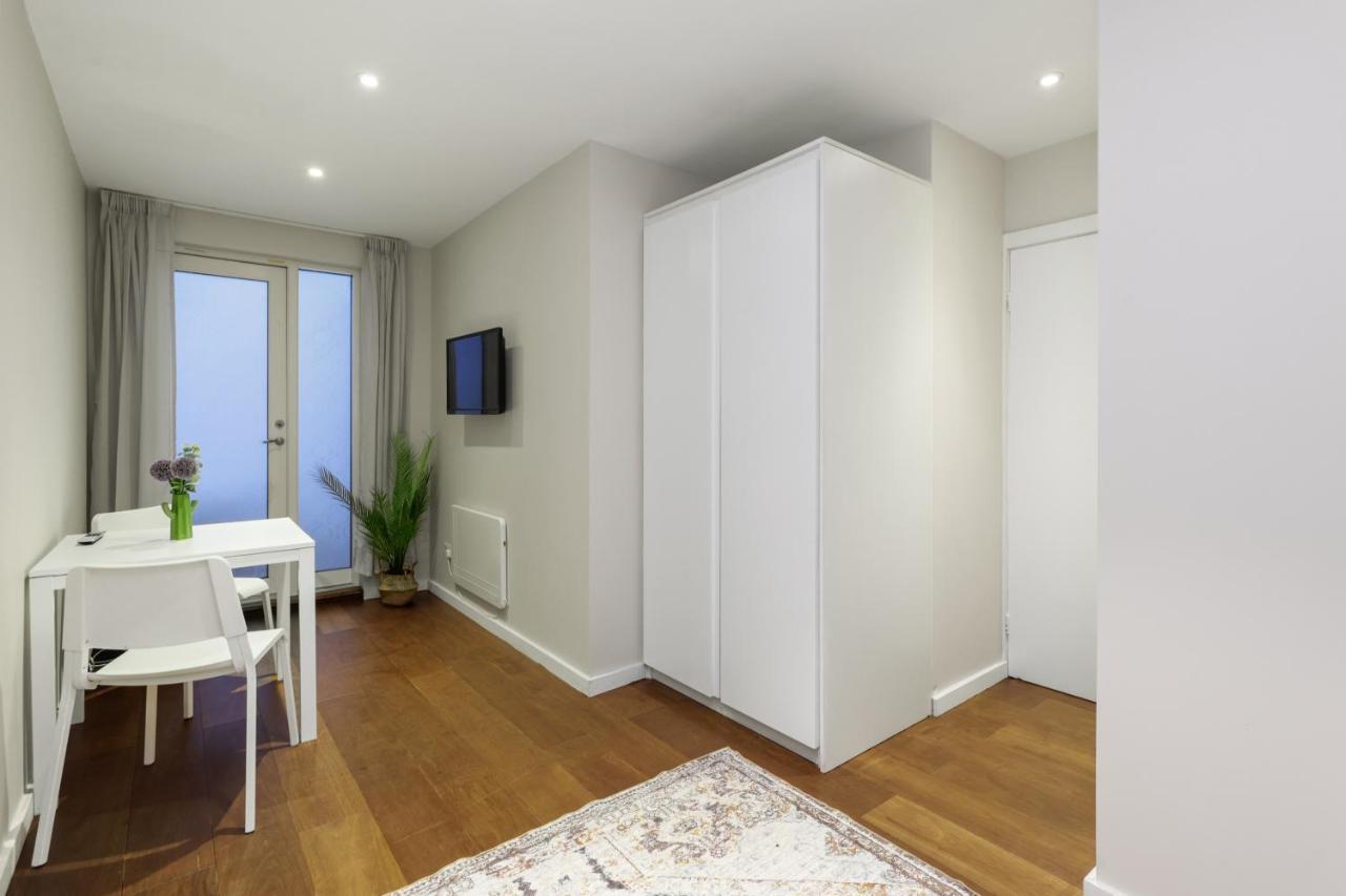 Spacious 1 Bedroom Flat Londres
