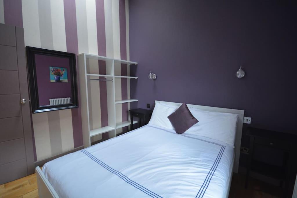 Cheerful 2 Bed With Terrace In Camden Appartement Londen