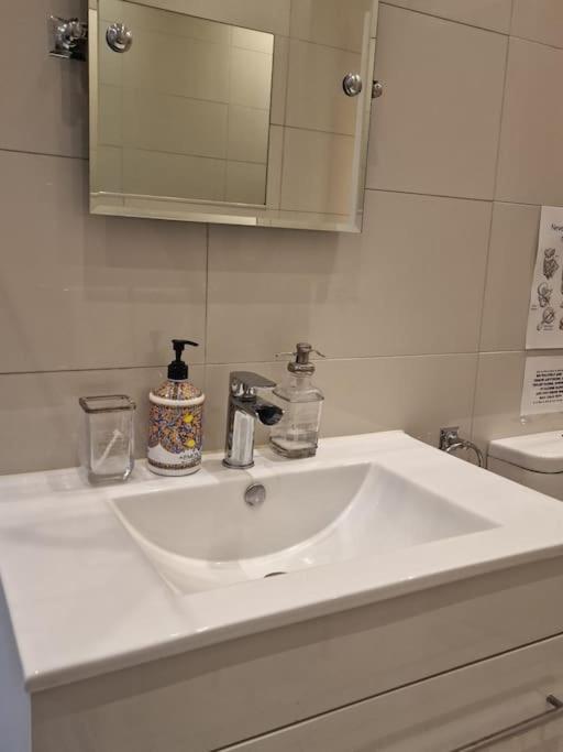 Quintessentially 'london' Flat Apartamento Londres