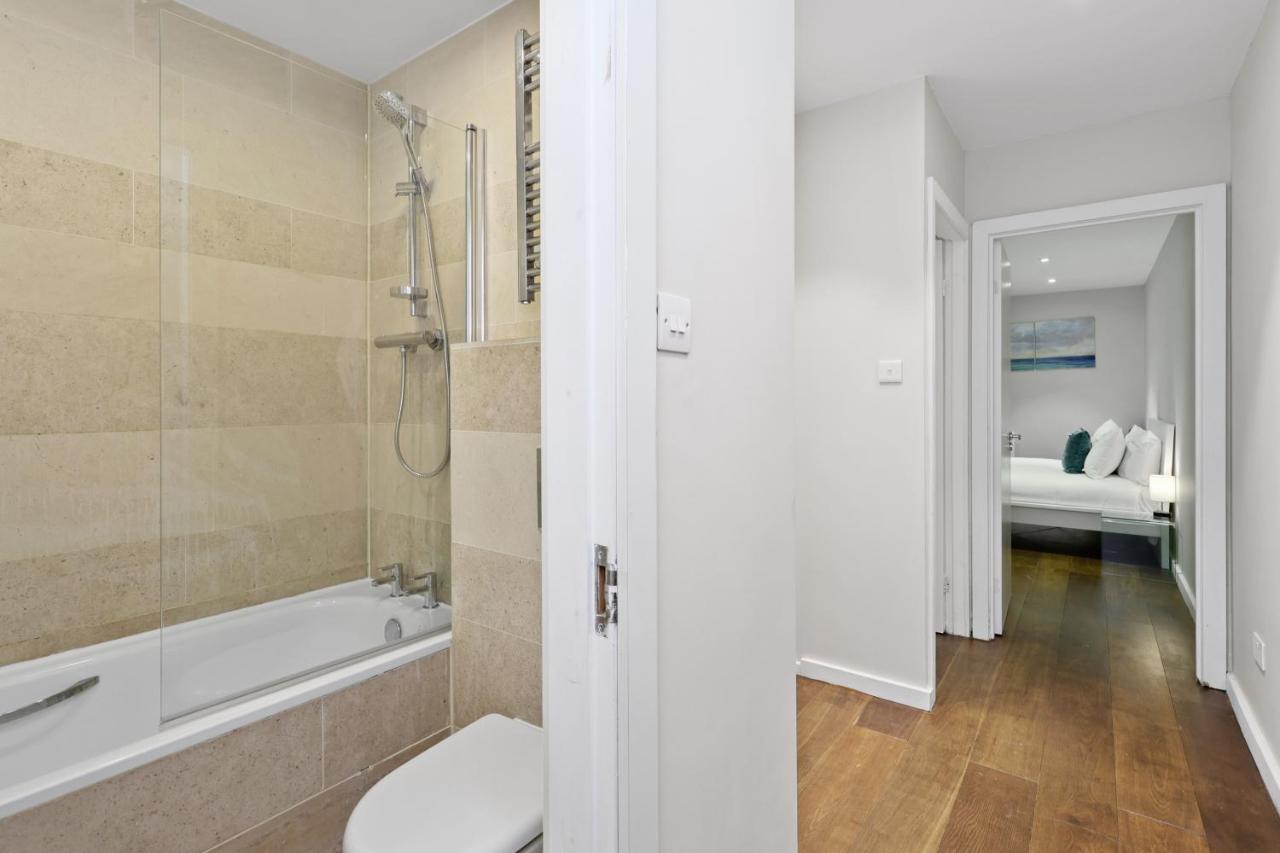 Spacious 1 Bedroom Flat Londres