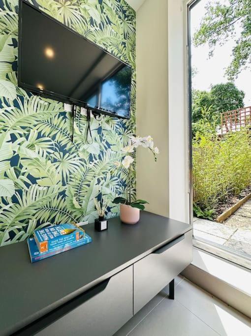 Hébergement de vacances Chic 5-br, Ensuites With Tvs