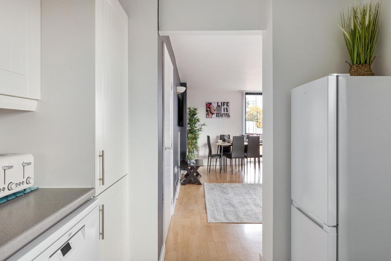 2bed2bath Spacious Modern Near Csm Apartment *