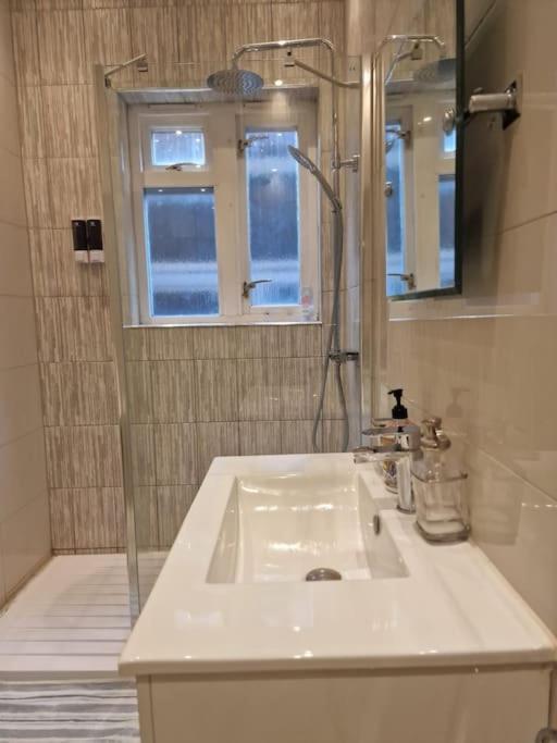 Quintessentially 'london' Flat * Londres