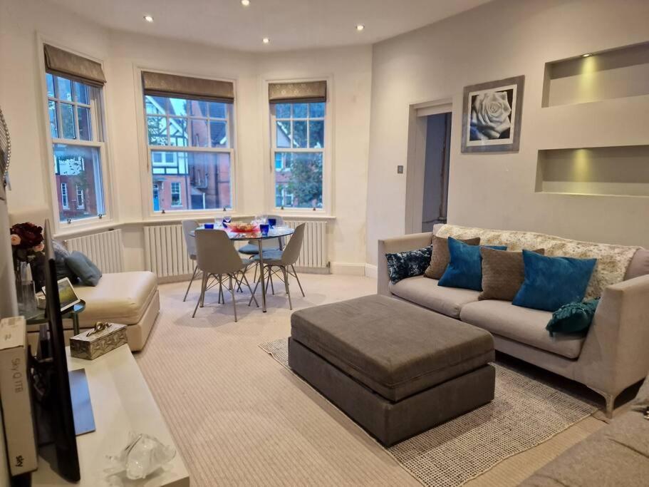 Quintessentially 'london' Flat Apartamento Londres