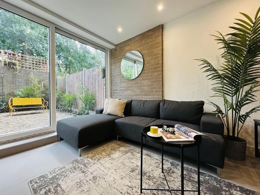 Hébergement de vacances Chic 5-br, Ensuites With Tvs *