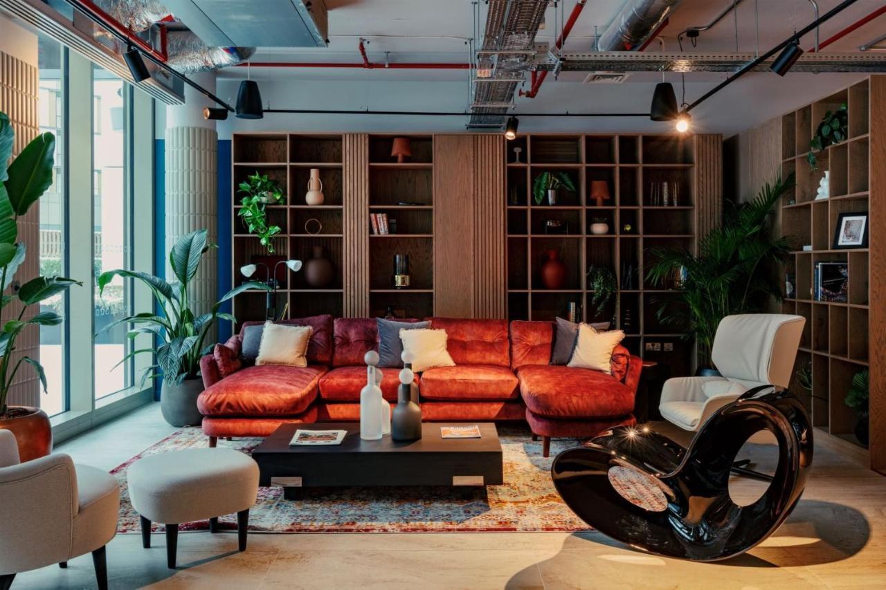 One And Two Bedroom At Coppermaker Square In Lively Stratford Appart hôtel Londres