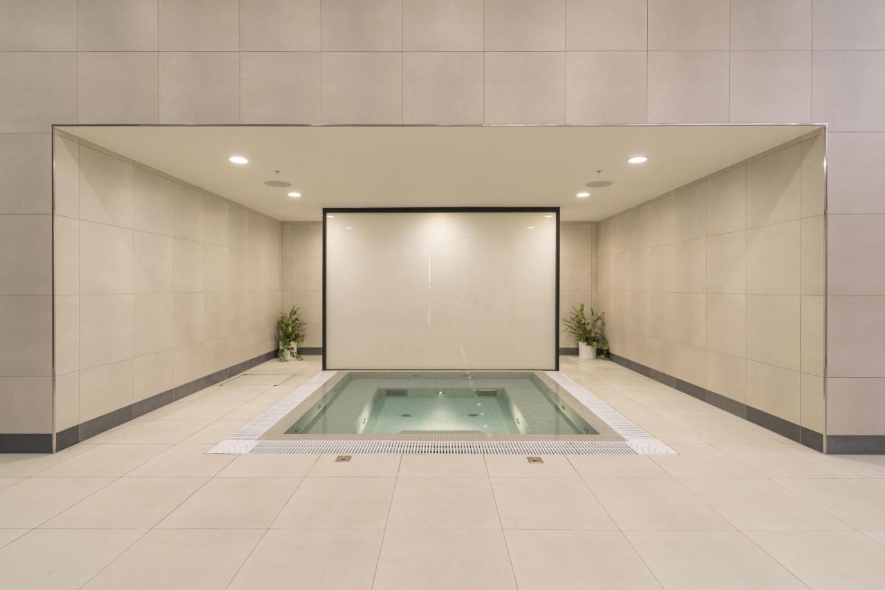 Appart hôtel One And Two Bedroom At Coppermaker Square In Lively Stratford Londres