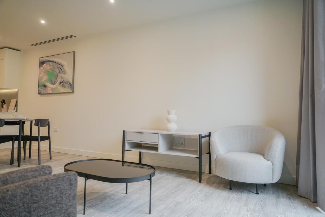 One And Two Bedroom At Coppermaker Square In Lively Stratford