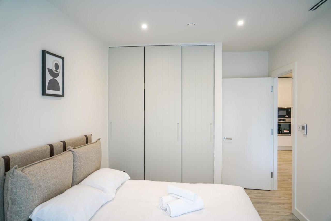 One And Two Bedroom At Coppermaker Square In Lively Stratford Appart hôtel *