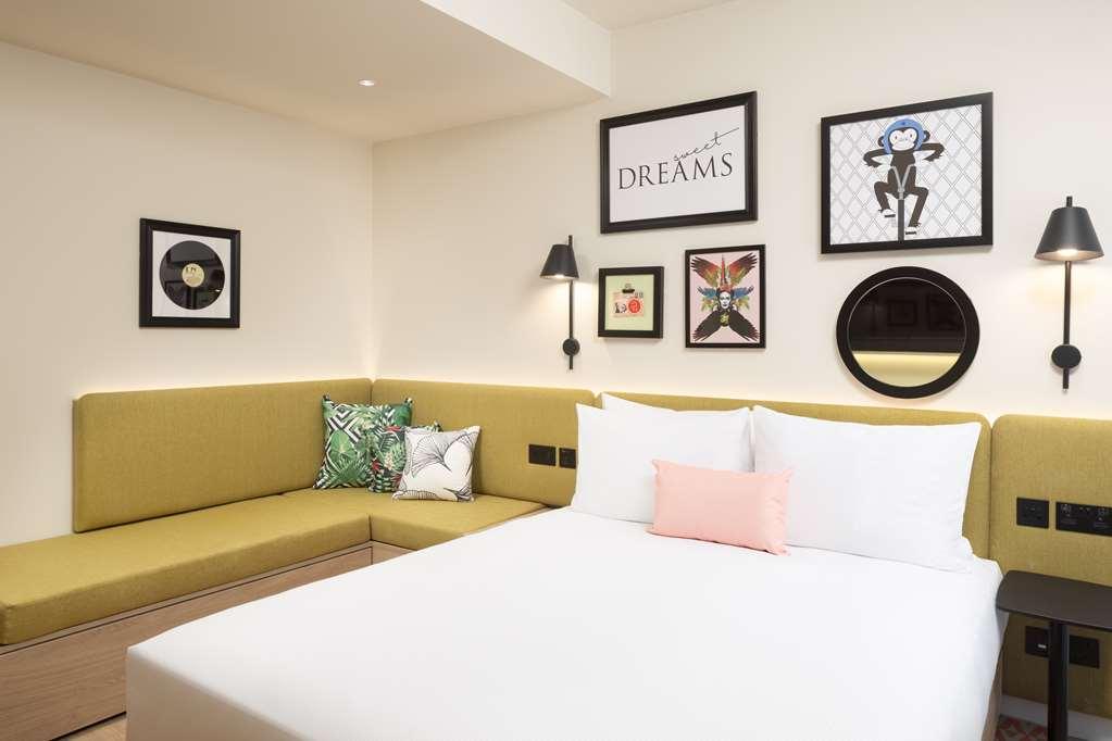 Hampton By Hilton Old Street 3*