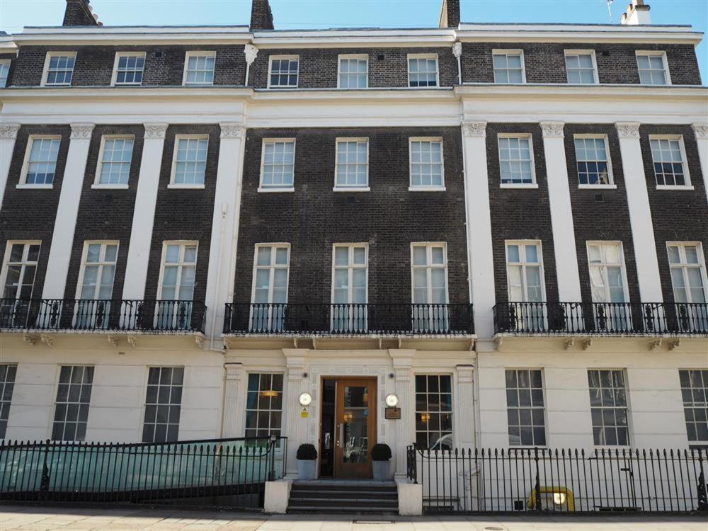 John Adams Hall Londen